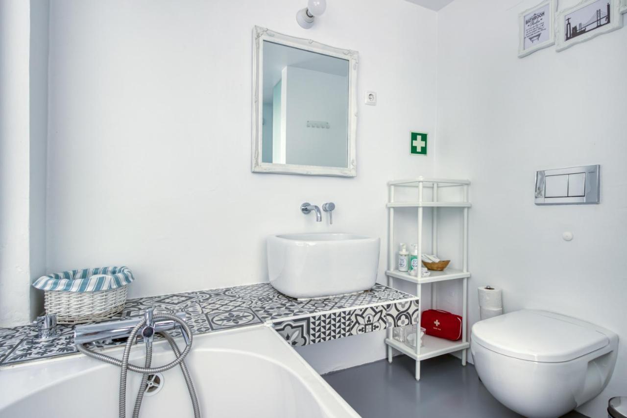 Apartamento 1 Quarto, Com Patio, Em Frente Praia Paço de Arcos Exterior foto