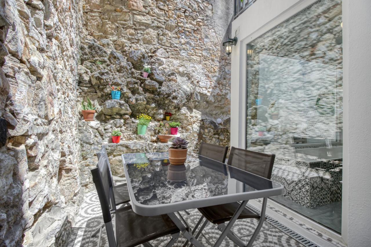 Apartamento 1 Quarto, Com Patio, Em Frente Praia Paço de Arcos Exterior foto